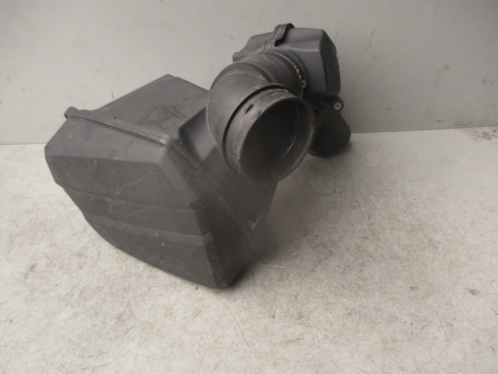 2019 BMW 3 SERIES G20 2.0 DIESEL AIR INTAKE RESONATOR BOX 8580432