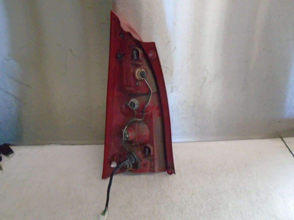 MAZDA PREMACY 2003 MK1 OS REAR DRIVE SIDE TAIL LIGHT TAIL LAMP 22061961