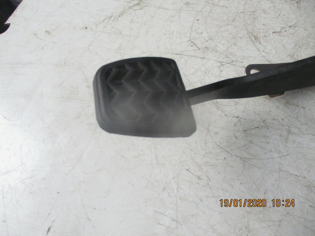 TOYOTA AYGO 2019 MANUAL FOOT BRAKE PEDAL ASSEMBLY UNIT SUPPORT MOUNT