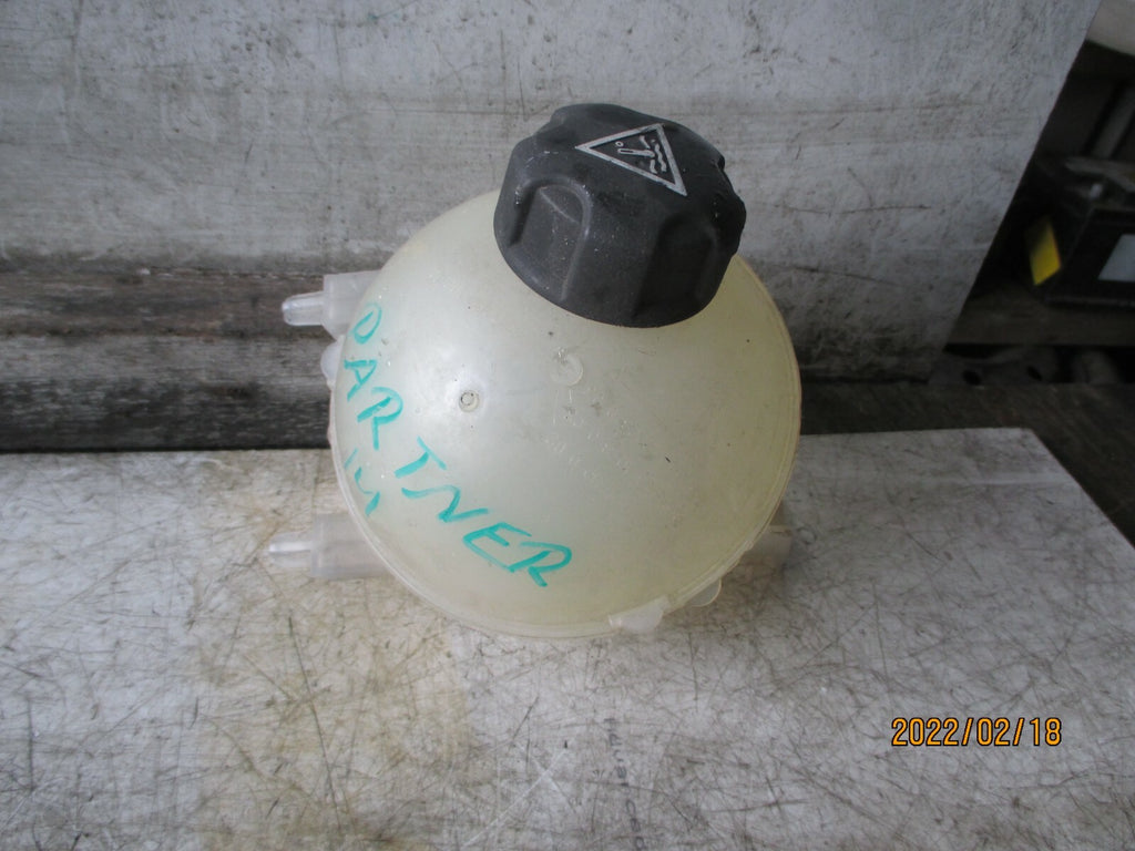 PEUGEOT PARTNER 2014 1.6 DIESEL COOLANT EXPANSION TANK
