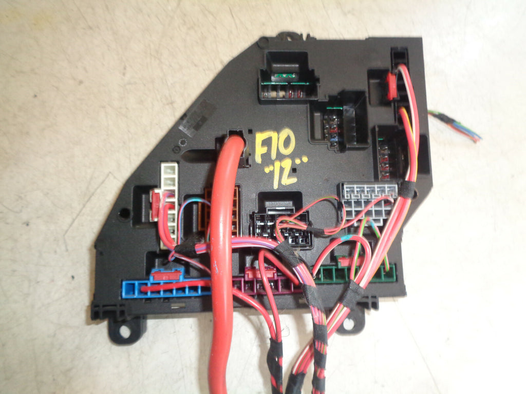 BMW 5 SERIES F10 2012 FRONT POWER DISTRIBUTION FUSE BOX 9264923