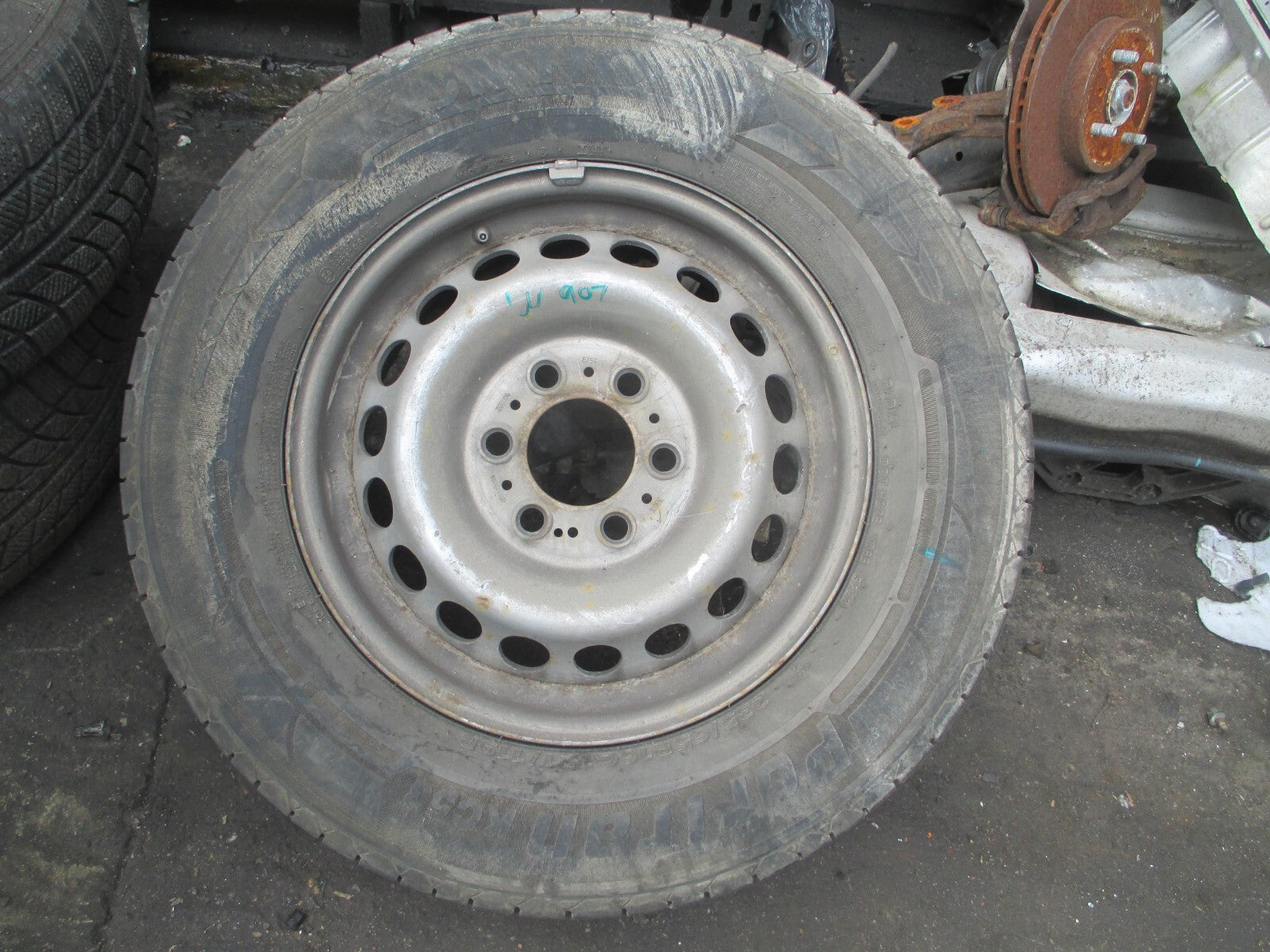 MERCEDES BENZ SPRINTER W907 2021 STEEL WHEEL WITH TYRE 235/65R16 C