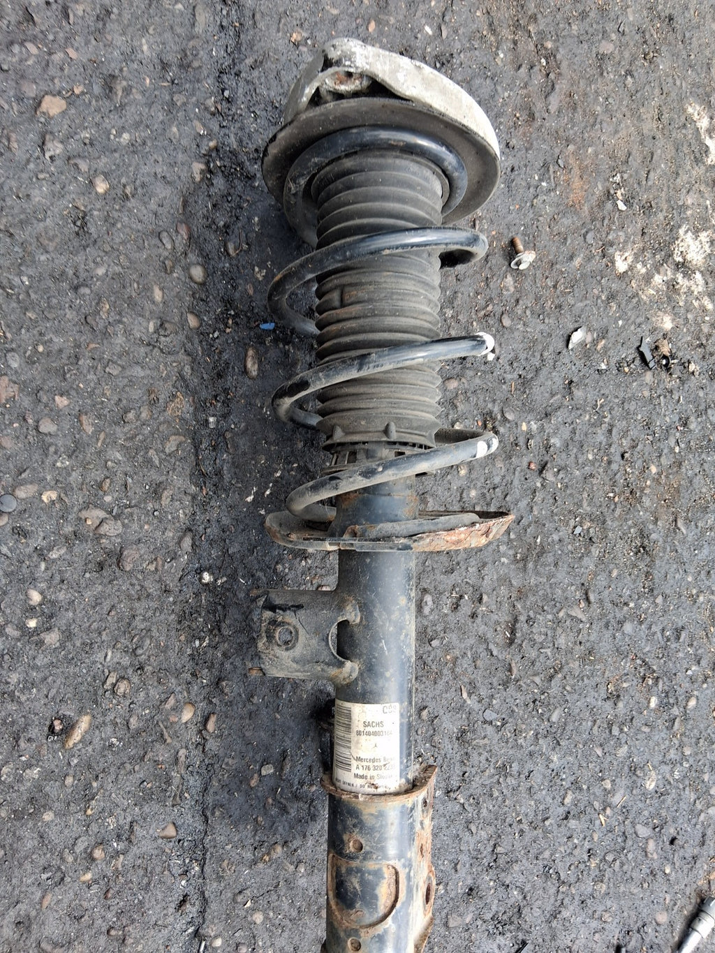2016 MERCEDES BENZ CLA C117 OSF DRIVER FRONT RIGHT SUSPENSION LEG A1763202238