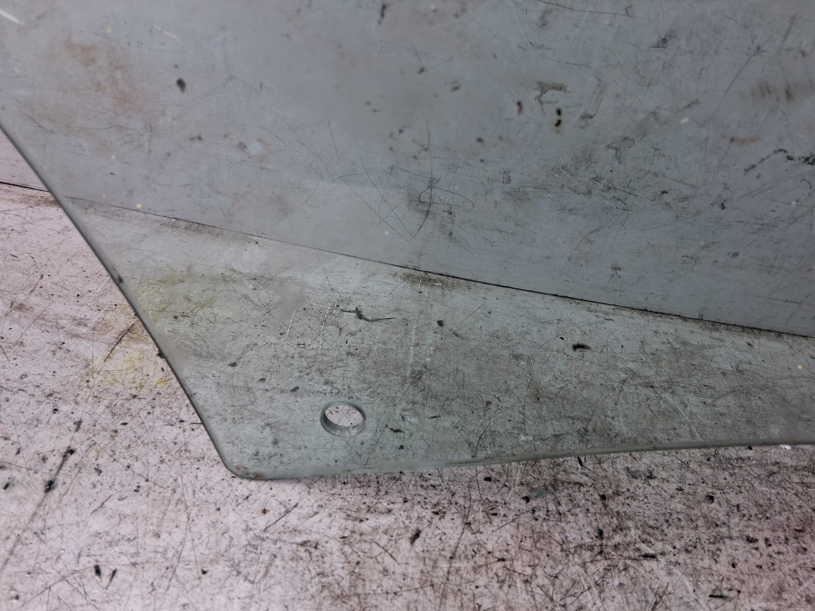 2009 JAGUAR XF X250 OSF DRIVER SIDE FRONT RIGHT WINDOW GLASS 43R001605