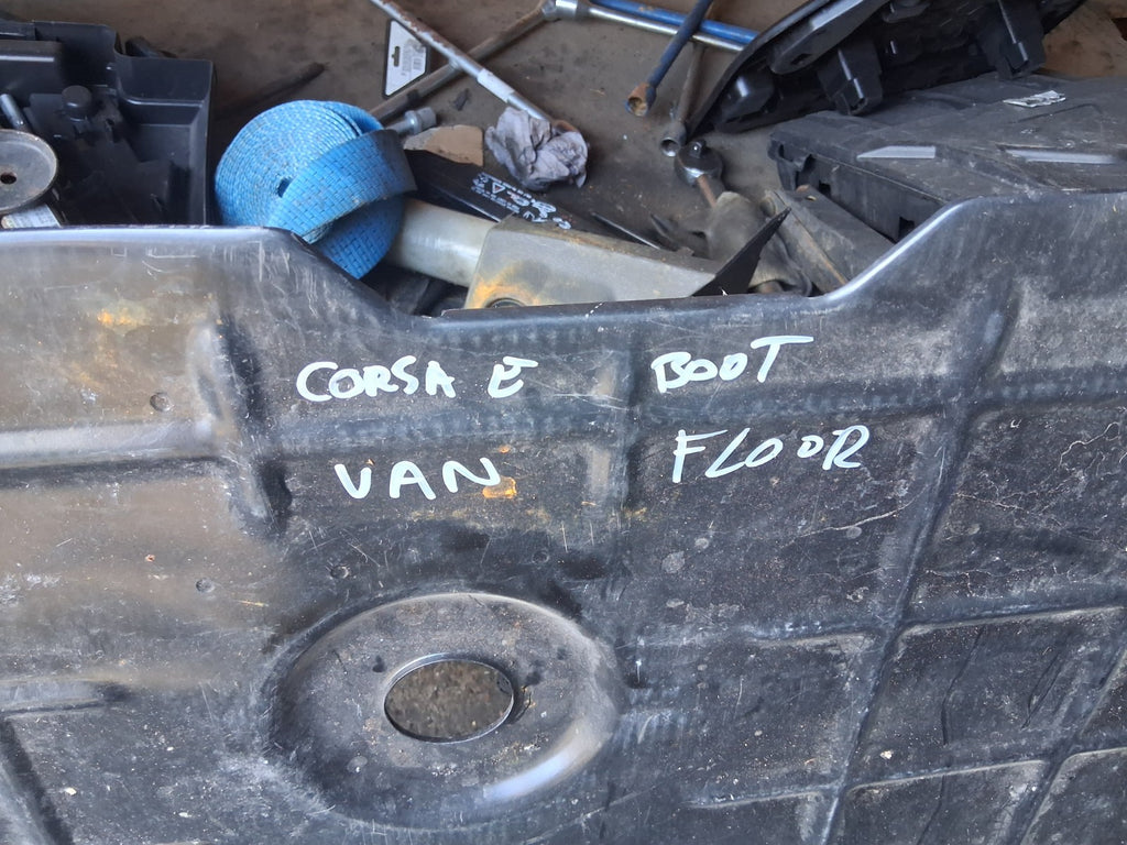 2018 VAUXHALL CORSA E REAR BOOT FLOOR LOWER BULKHEAD PANEL