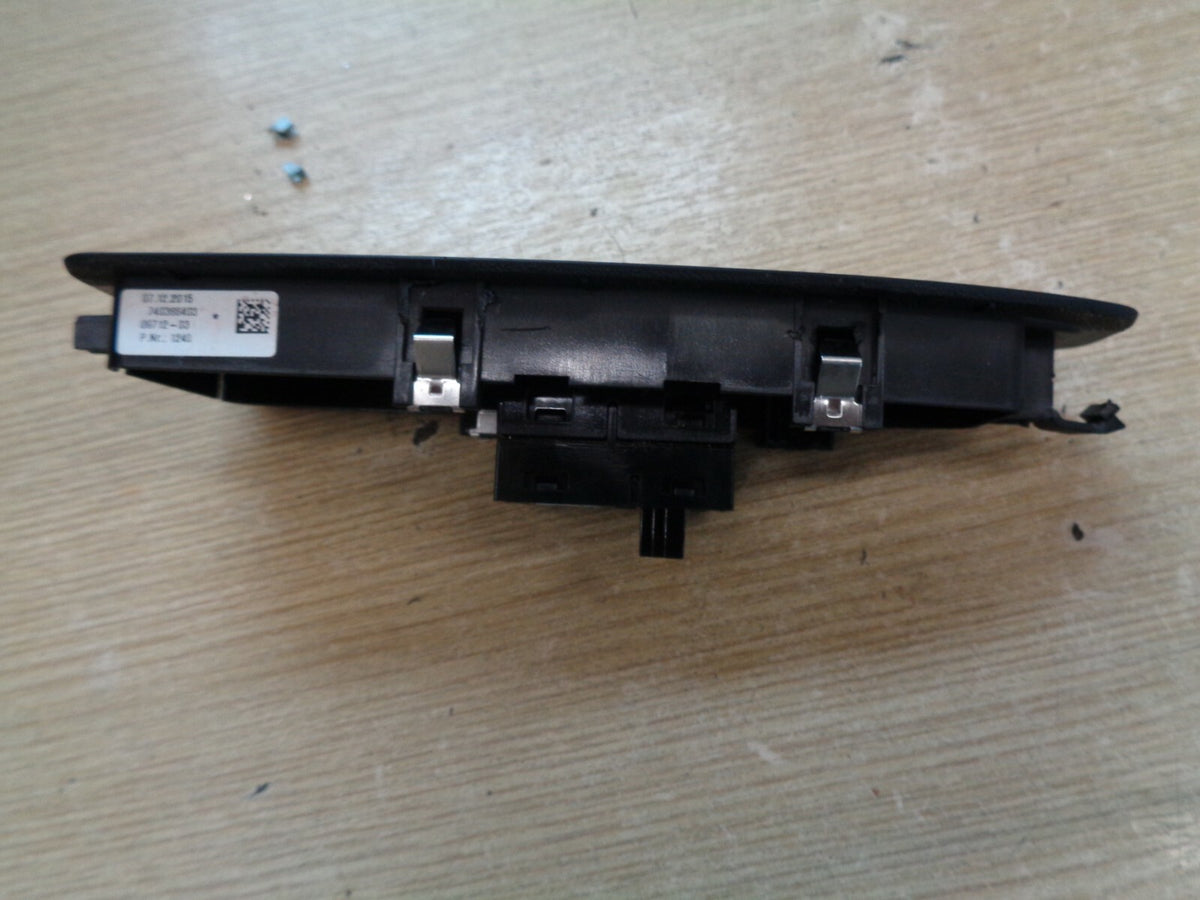 BMW 3 F30 2015 LEFT NS PASSENGER SIDE FRONT WINDOW SWITCH 7403883