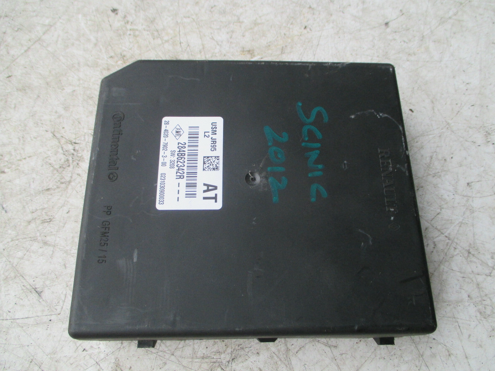 RENAULT SCENIC MK3 2012 ENGINE BAY FUSE BOX 284B62342R