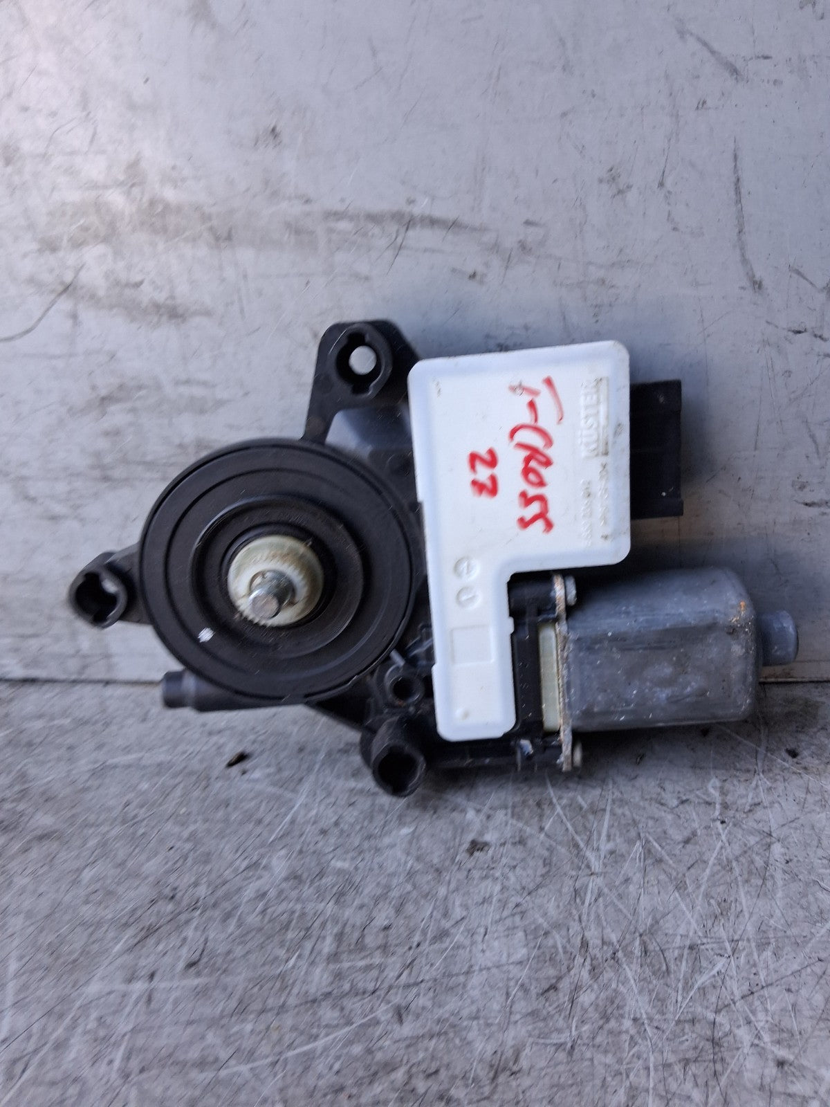 VW VOLKSWAGEN T CROSS 2023 NSF PASSENGER SIDE FRONT WINDOW MOTOR 2Q1959406G