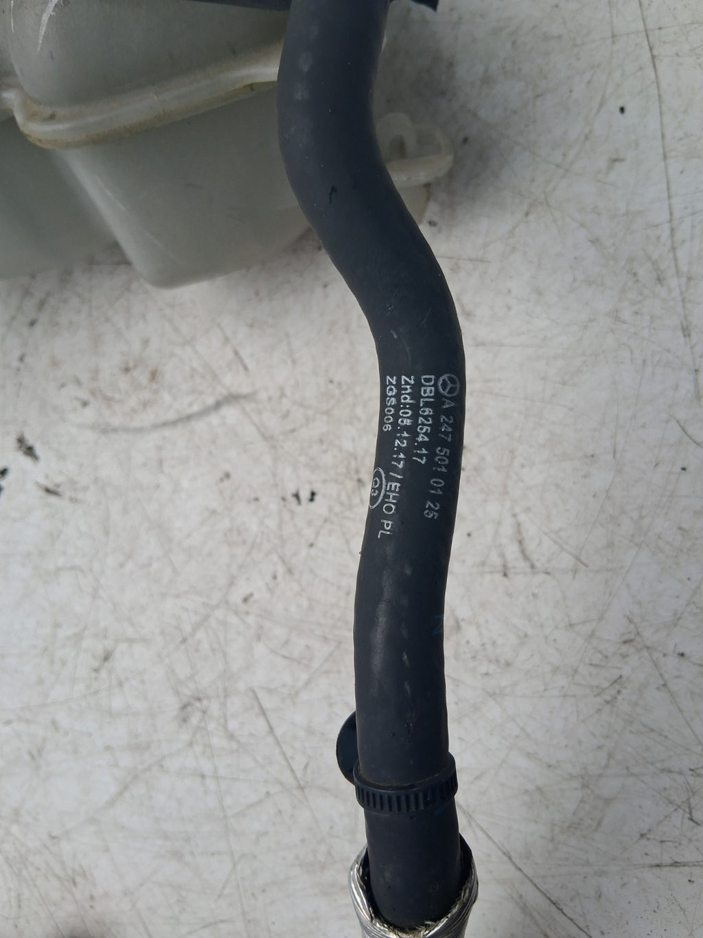 2020 MERCEDES A CLASS W177 WATER COOLANT EXPANSION TANK BOTTLE A2475000049