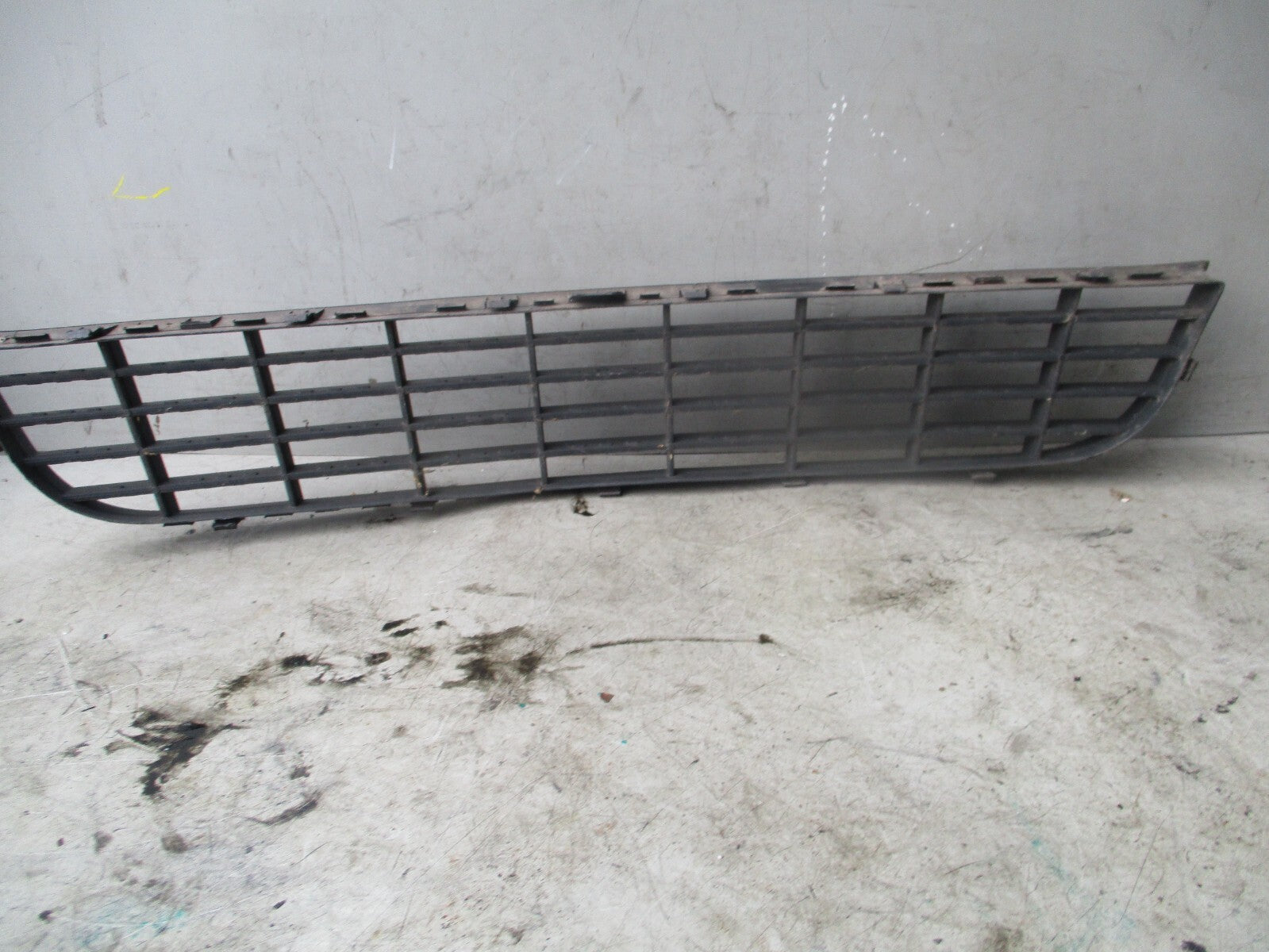 2007 FIAT BRAVO CENTRAL FRONT BUMPER GRILLE 735414653
