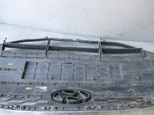 HYUNDAI IX20 2018 FRONT BUMPER RADIATOR GRILL DAMAGED