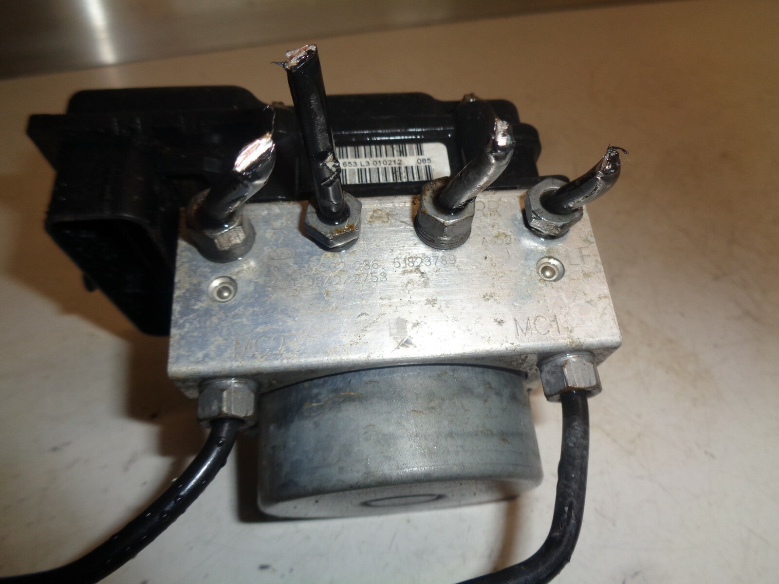 FORD KA MK2 2012 1.2 PETROL ABS PUMP MODULE 51823789