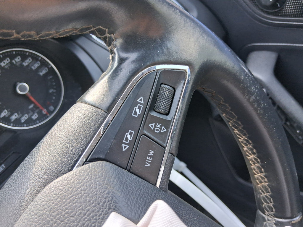 SEAT TOLEDO MK4 KG 2018 MULTIFUNCTION BLACK LEATHER STEERING WHEEL
