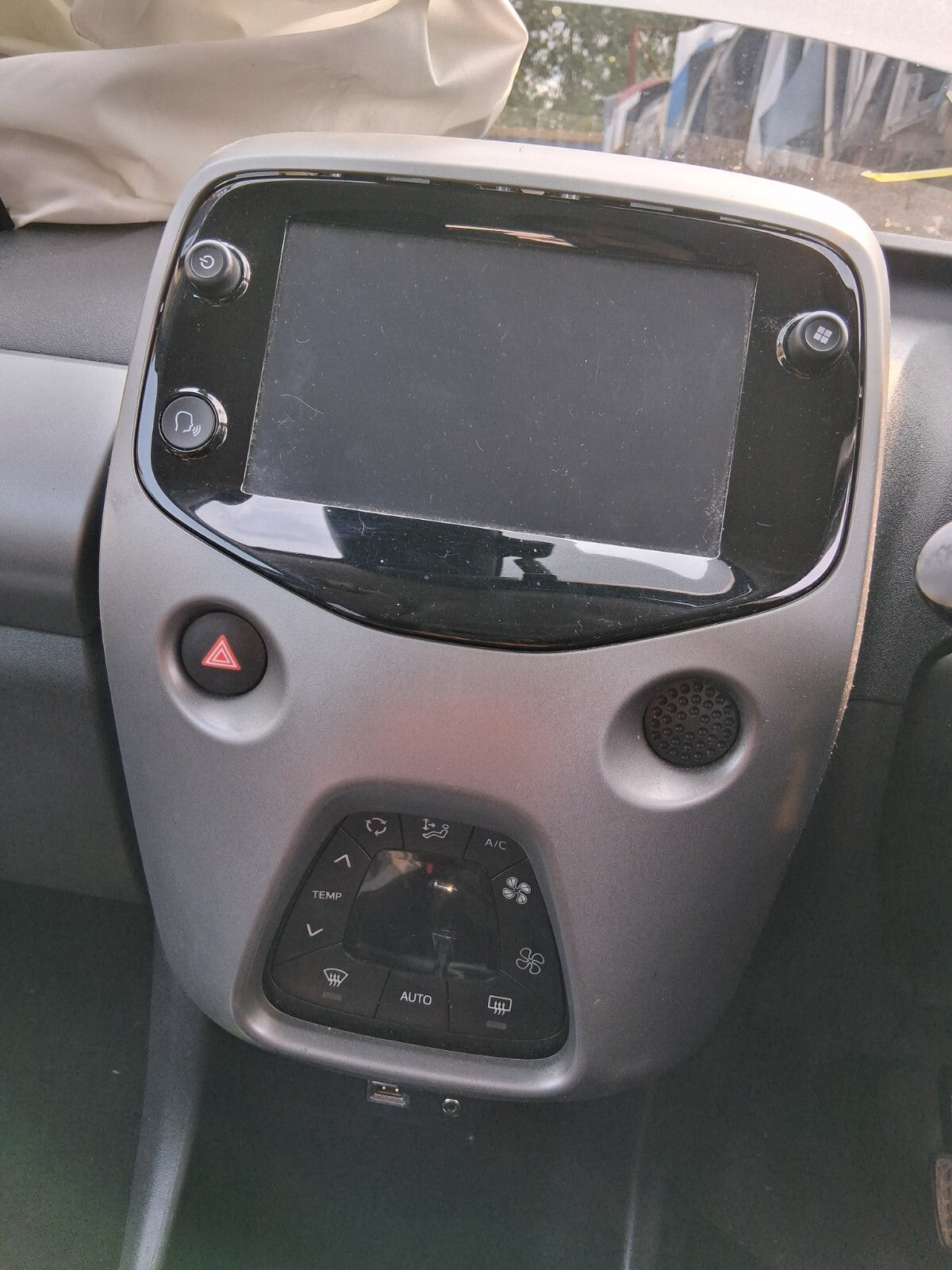 2020 TOYOTA AYGO MK2 CENTRE CONSOLE TRIM PANEL 554050H050