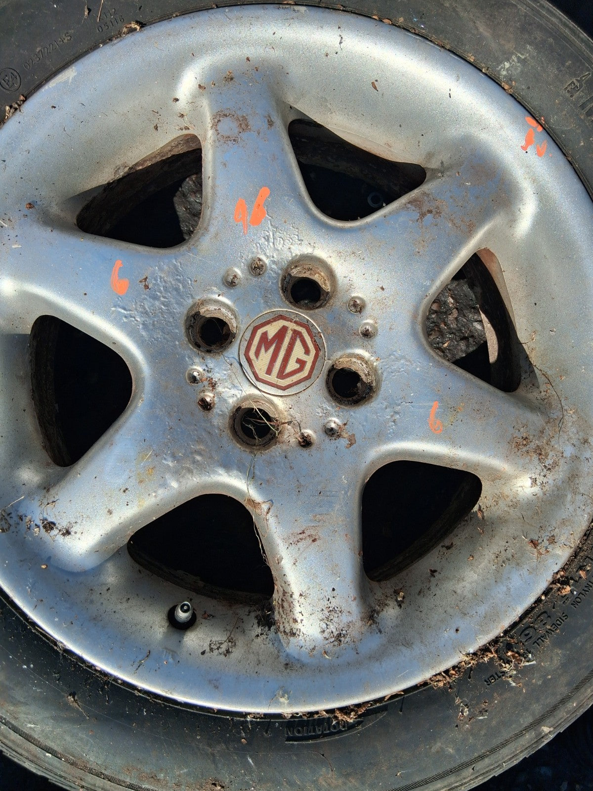 MG MGF 1996 MK1 15 INCH ALLOY WHEEL WITH TYRE 205/50R15