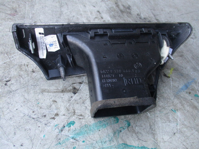 2010 BMW 1 SERIES E 82 DRIVER SIDE AIR VENT DASHBOARD  FRESH AIR GRILLE
