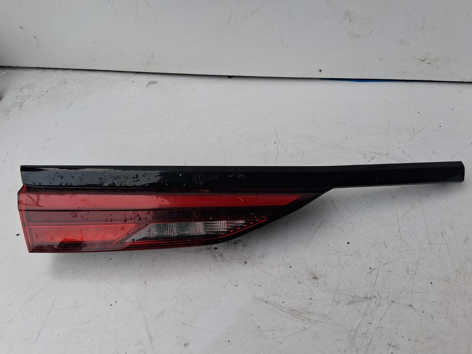 2024 BMW 2 SERIES F44 COUPE M SPORT NSR PASSENGER SIDE REAR INNER TAIL LIGHT