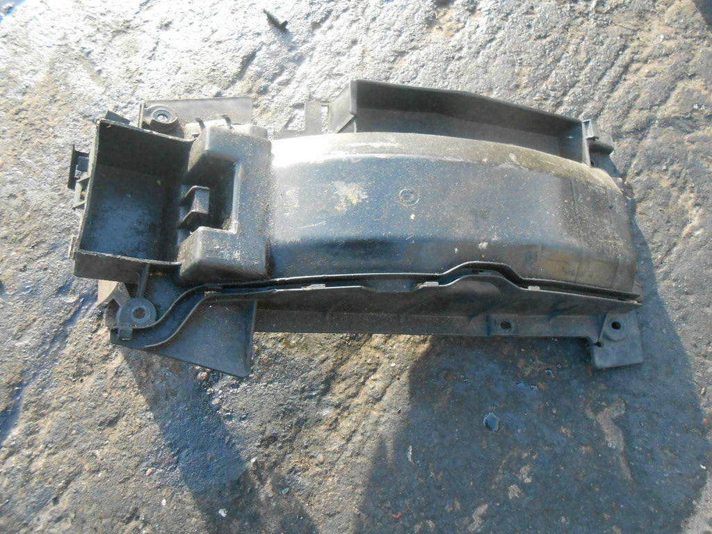 HONDA NSR125R NSR 125 R JC20 1992 REAR UNDER TRAY BATTERY HOLDER MUDGUARD