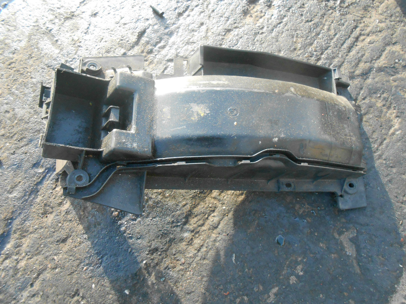 HONDA NSR125R NSR 125 R JC20 1992 REAR UNDER TRAY BATTERY HOLDER MUDGUARD