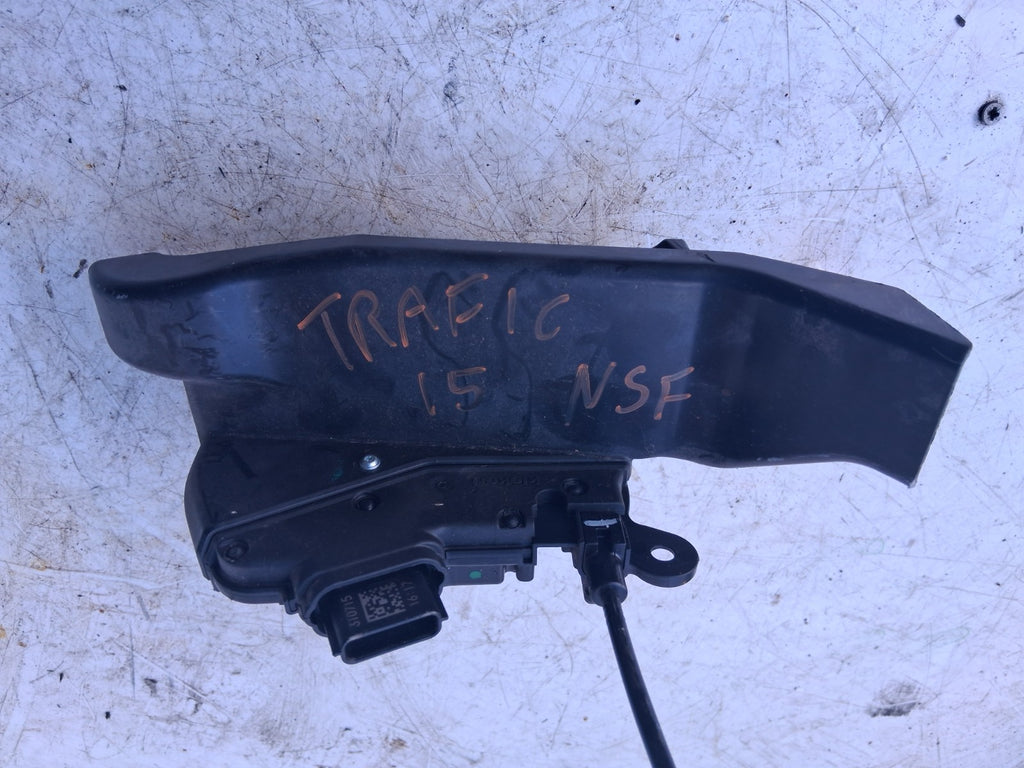 2015 RENAULT TRAFIC B X82 MK2 NSF PASSENGER SIDE DOOR LOCK MECHANISM 805037547R