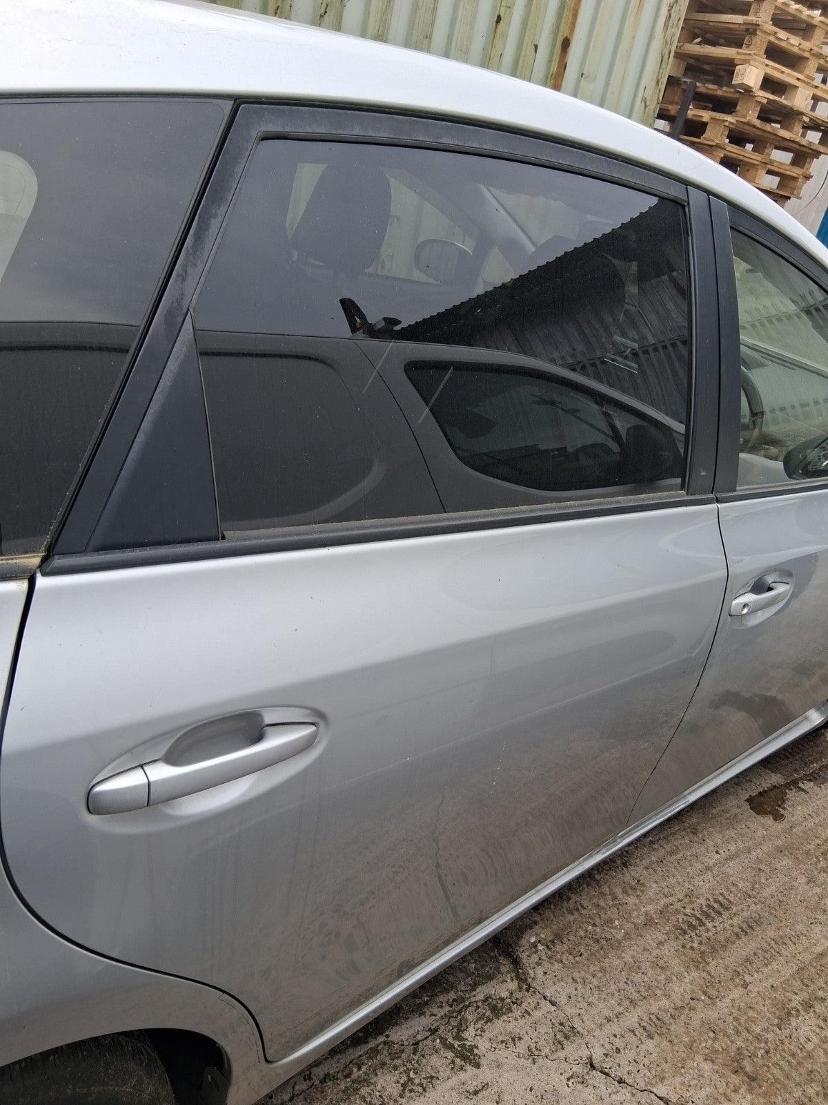 2018 TOYOTA PRIUS V PLUS XW40 OSR DRIVER SIDE REAR RIGHT BARE DOOR SILVER