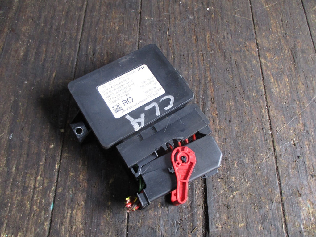 MERCEDES BENZ CLA 2017 PARKING BRAKE CONTROL MODULE A2469003417
