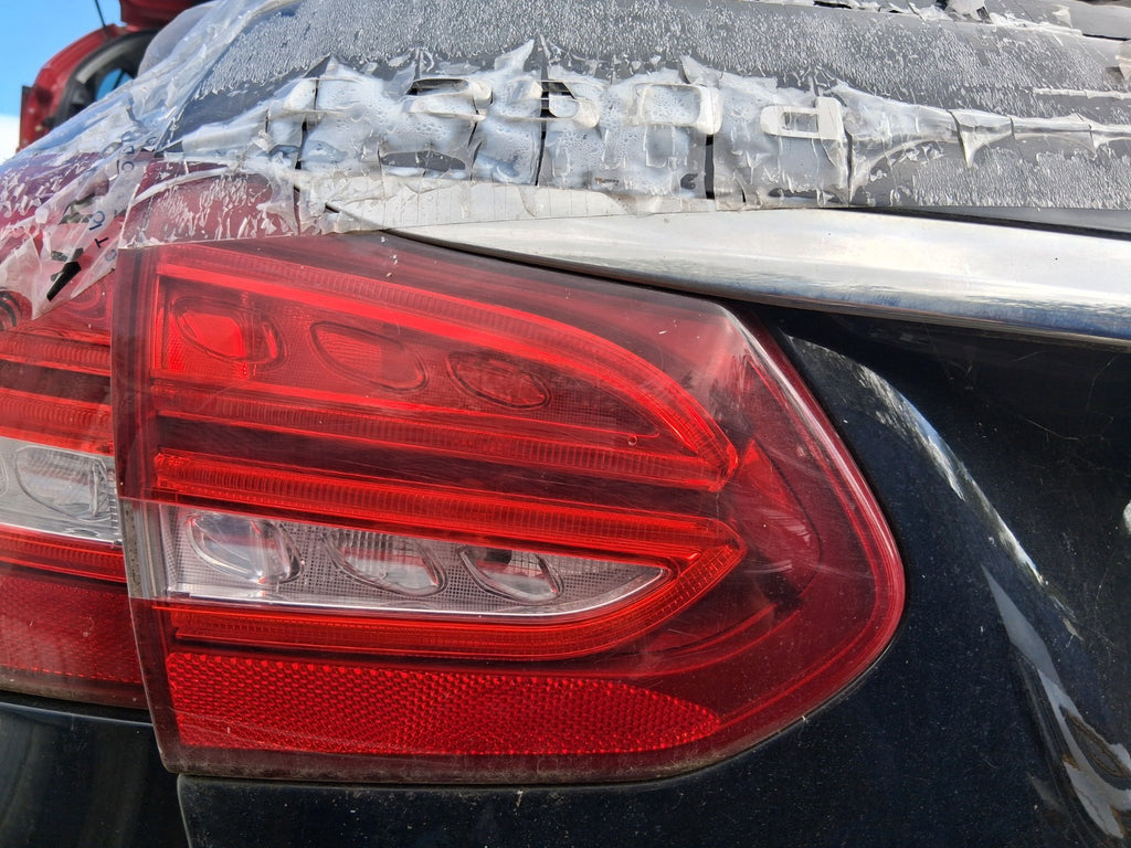 2016 MERCEDES C CLASS W205 NSR PASSENGER SIDE REAR LEFT INNER TAIL LIGHT