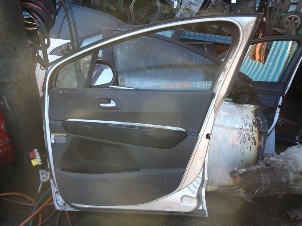 PEUGEOT 3008 MK1 2015 1.6 VTI OSF DRIVER SIDE FRONT DOOR COMPLETE EZRC SILVER