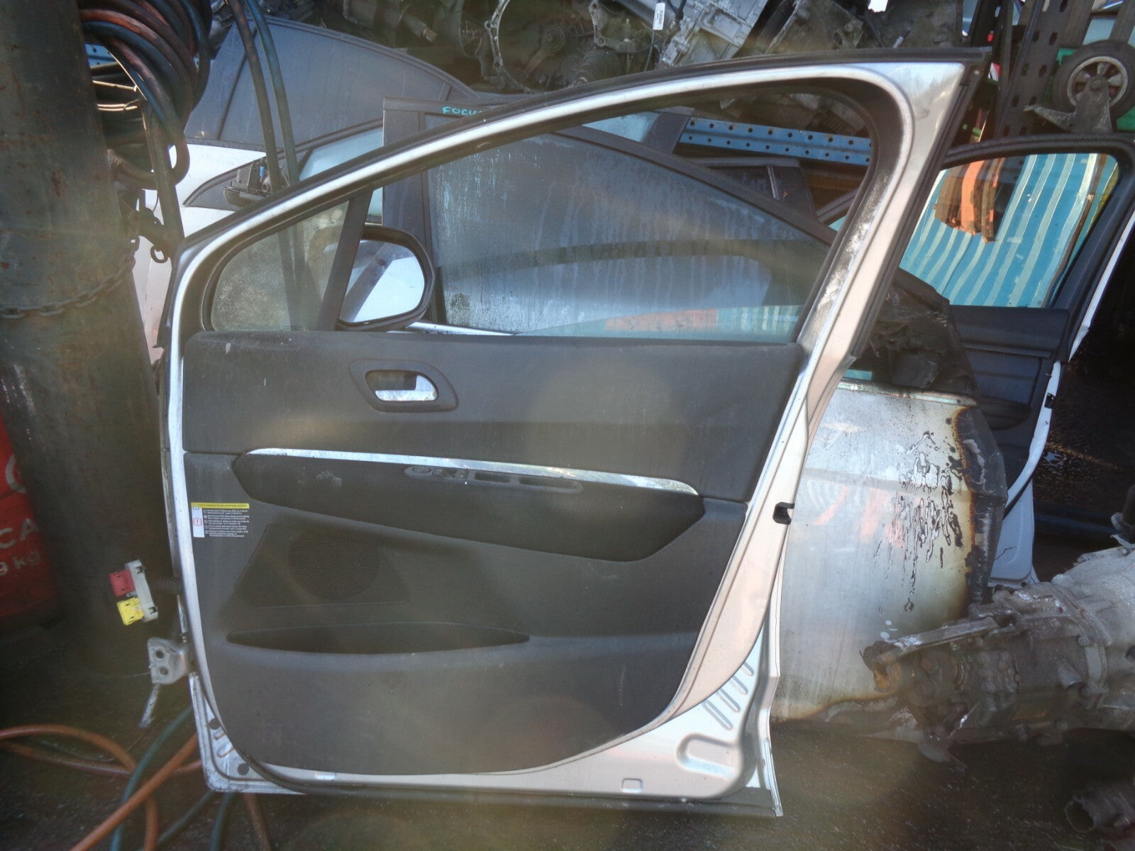 PEUGEOT 3008 MK1 2015 1.6 VTI OSF DRIVER SIDE FRONT DOOR COMPLETE EZRC SILVER