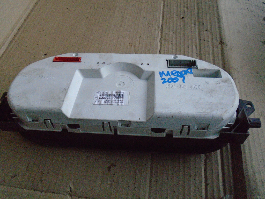 RENAULT MEGANE SCENIC 2003 SPEEDOMETER INSTRUMENT CLUSTER 8200038773