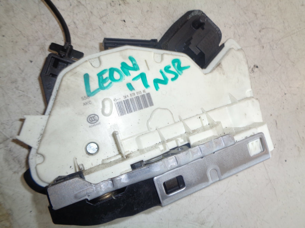 SEAT LEON 2017 5F NSR PASSENGER SIDE REAR DOOR LOCK MECHANISM 5K4839015AE
