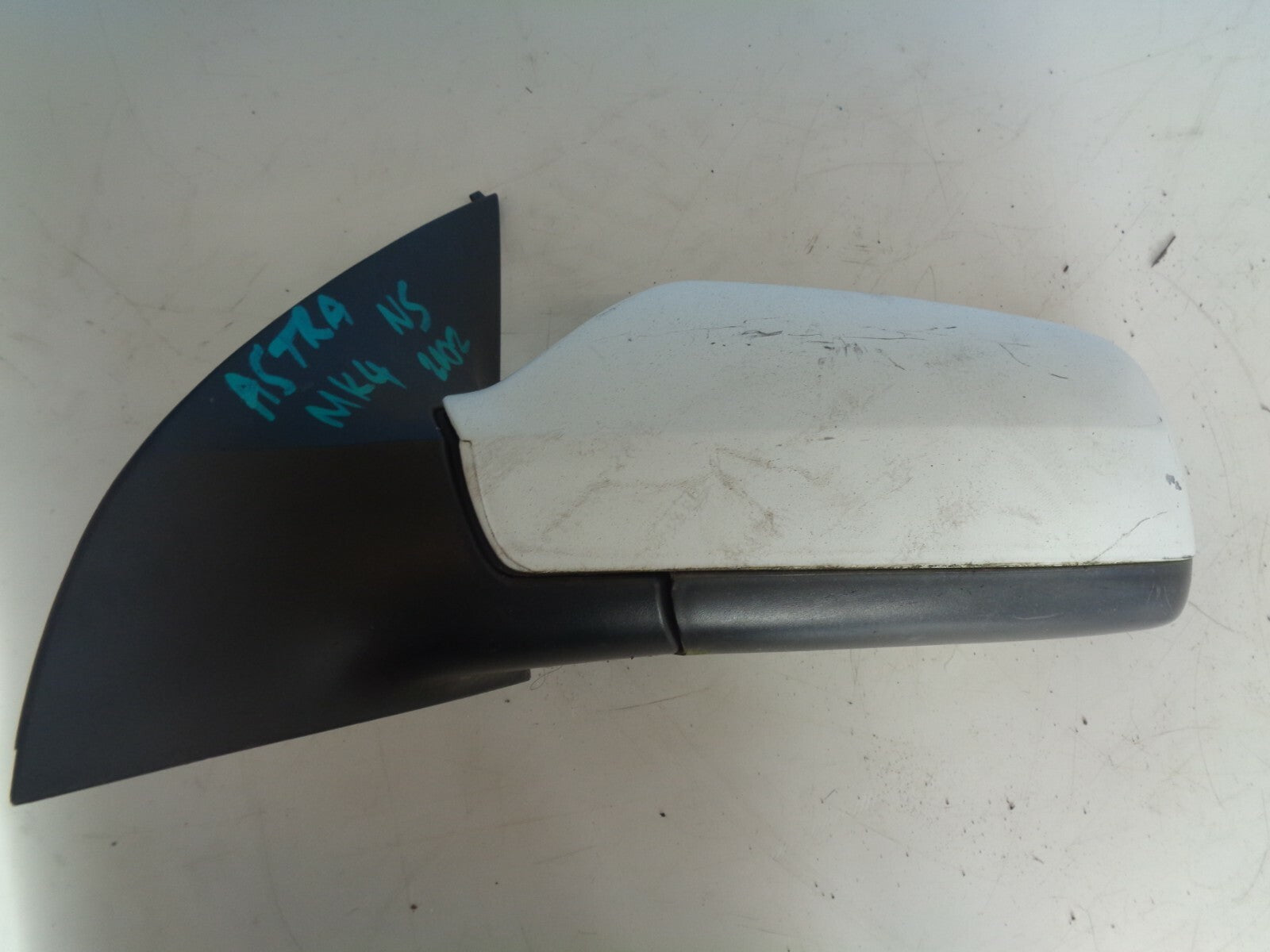 VAUXHALL ASTRA G MK4 2002 1.6 5 DR NS PASSENGER SIDE WING MIRROR WHITE 09142092