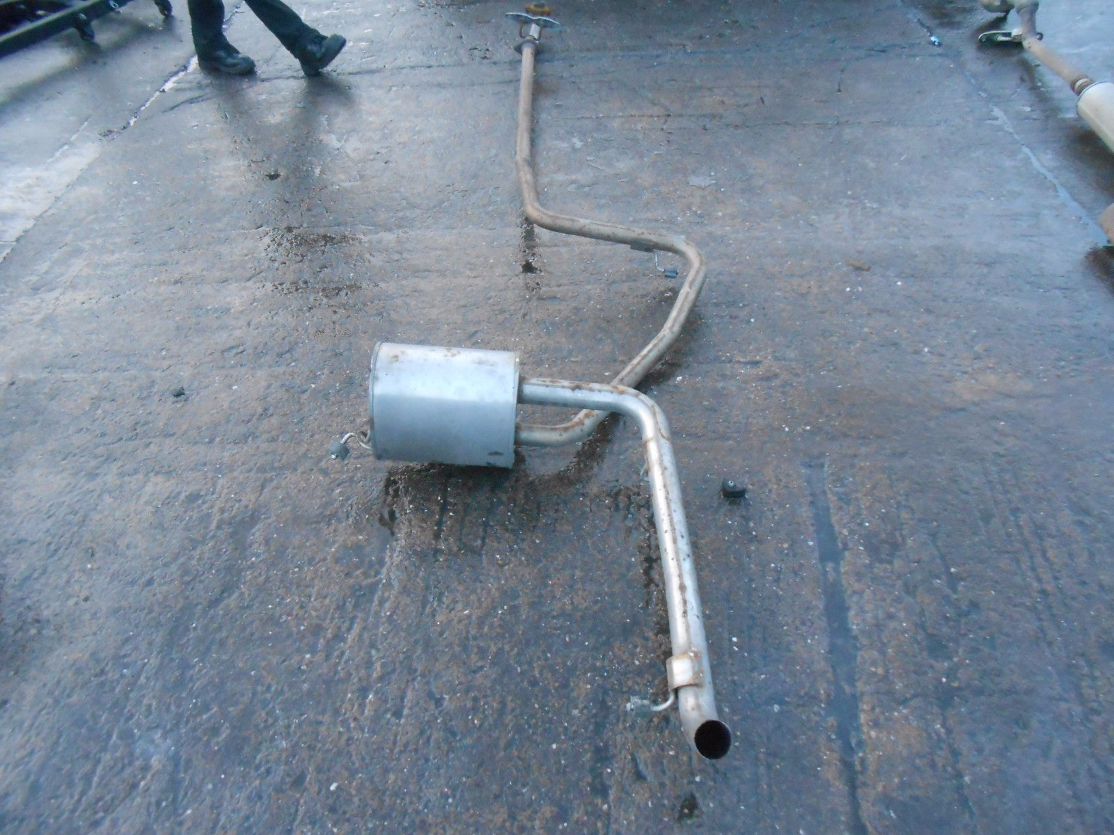 FORD TRANSIT CONNECT MK2 2015 1.6 TDCi EXHAUST CENTER PIPE BACK BOX 1333958X