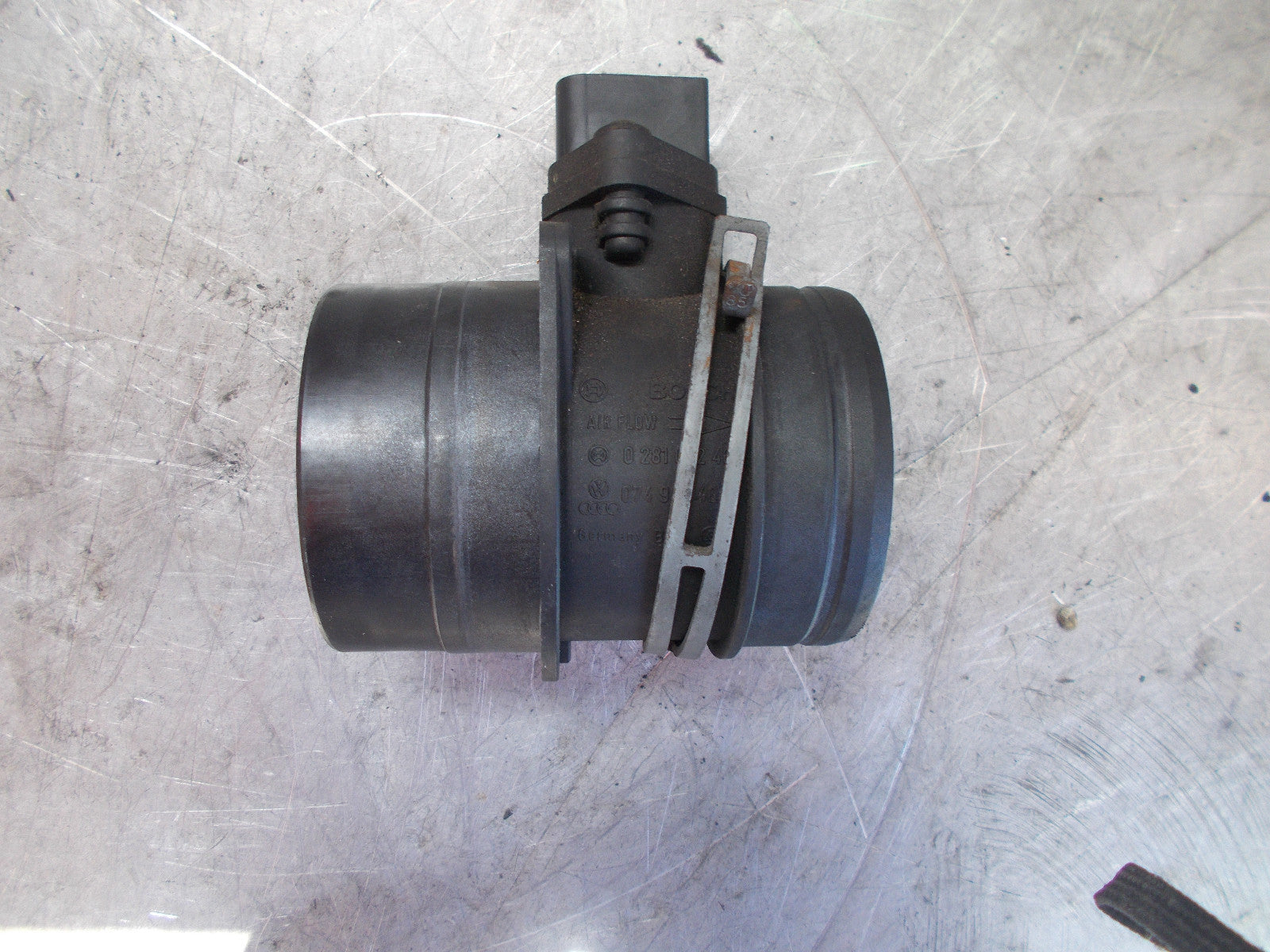 VOLKSWAGEN AUDI SEAT MASS AIR FLOW SENSOR MAF 074906461B