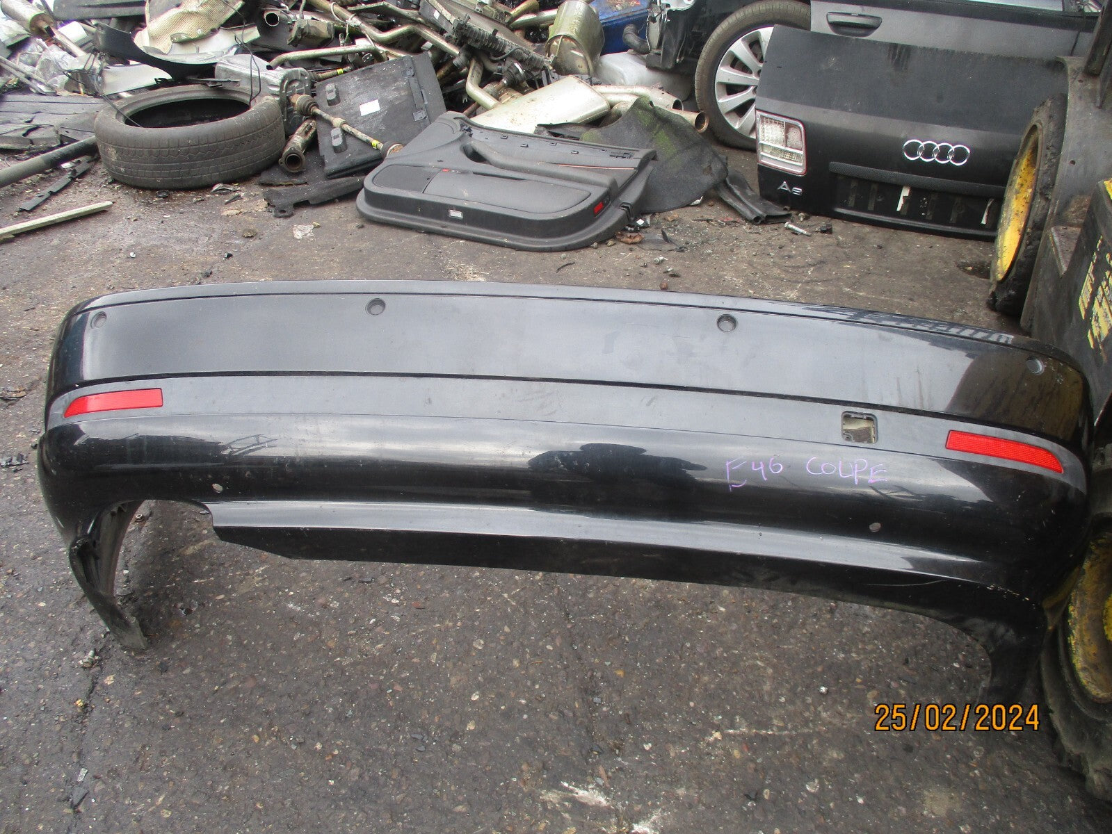2005 BMW 3 SERIES E46 LCI COUPE REAR BUMPER COMPLETE WITH PDC SENSORS BLACK 475