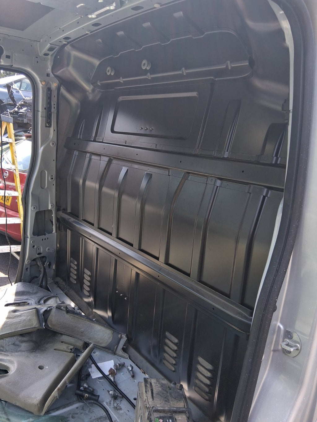 2023 RENAULT MASTER MK3 BULKHEAD PARTITION COMPARTMENT