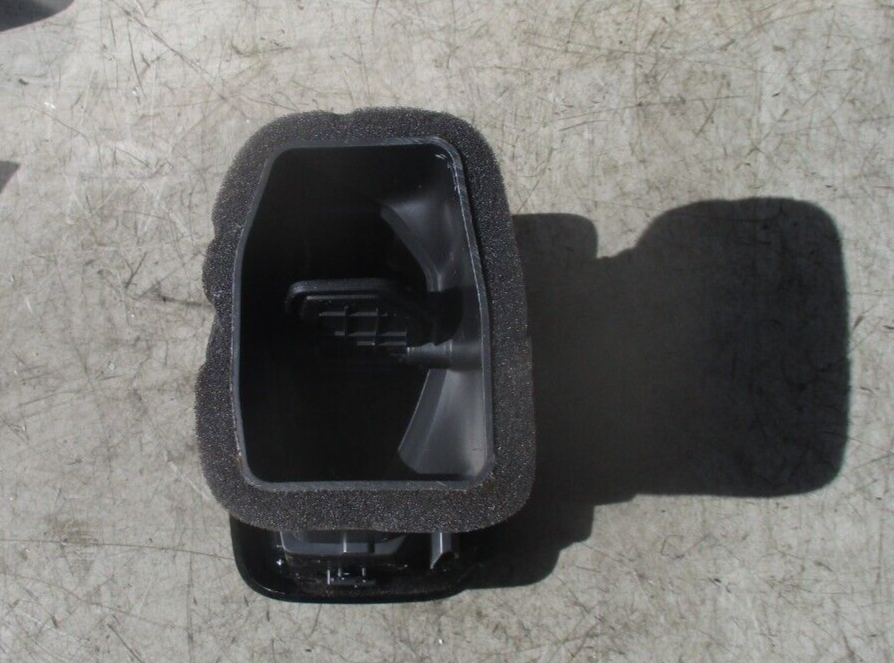 2020 CITROEN C4 MK3 FRONT VENT 9831805480