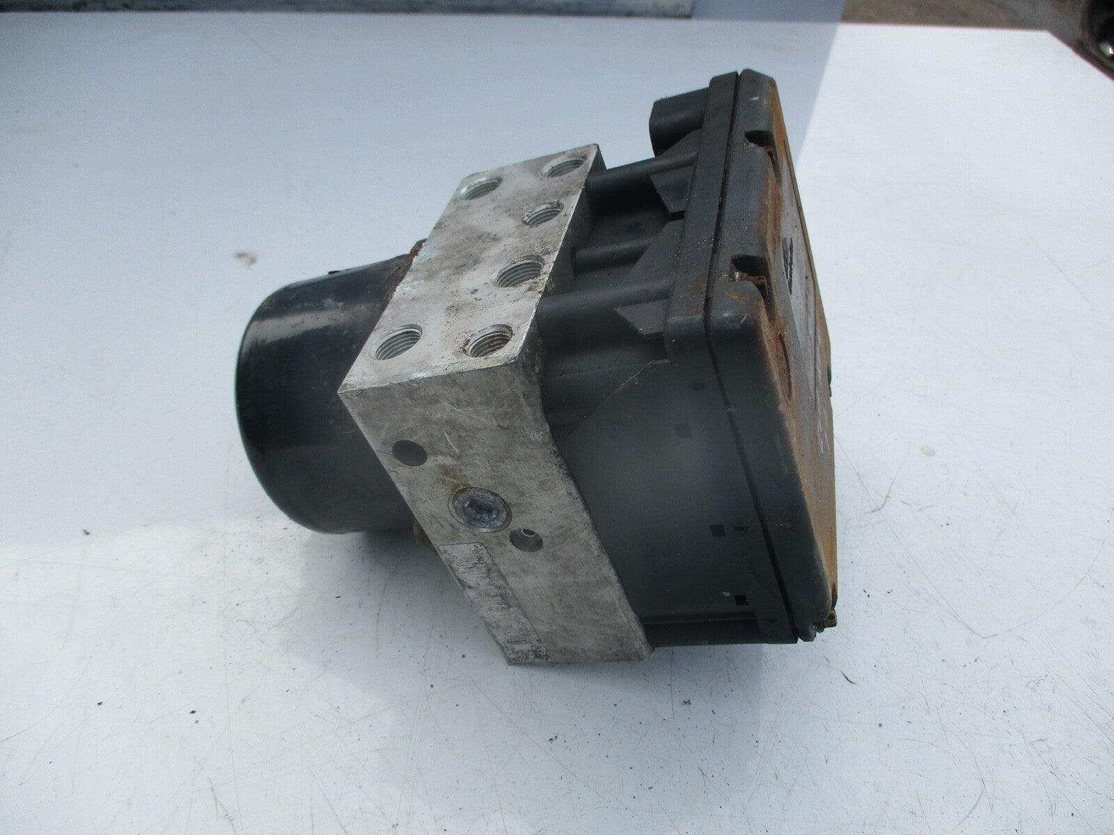 VW VOLKSWAGEN GOLF MK4 1.8 ABS PUMP 1 J0 907 379 D