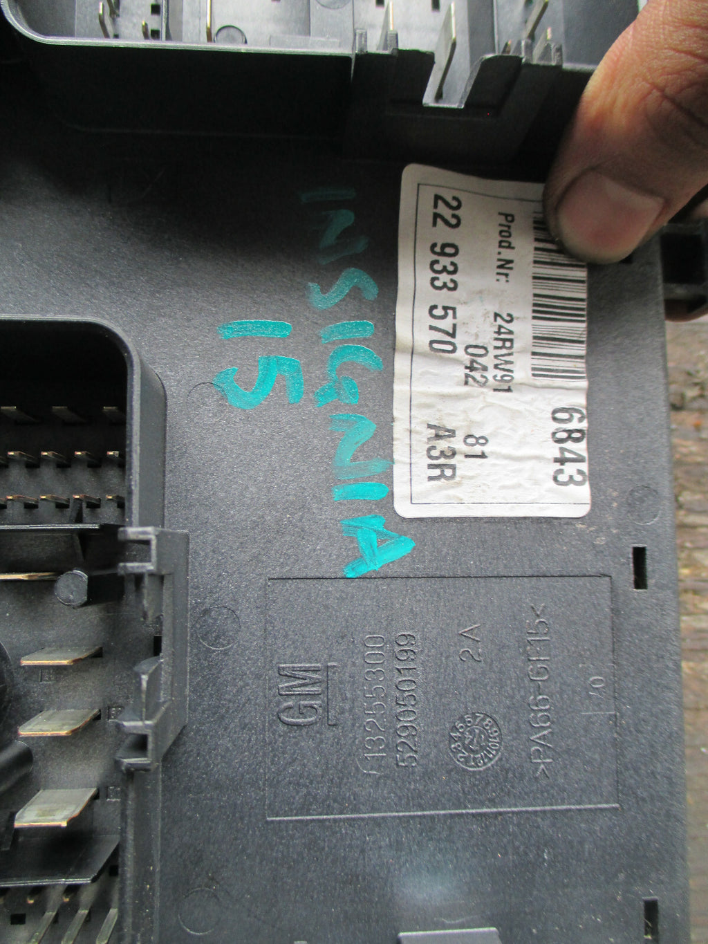 VAUXHALL INSIGNIA 2013 2.0 CDTI FUSE BOX BODY CONTROL RELAY UNIT 22933570