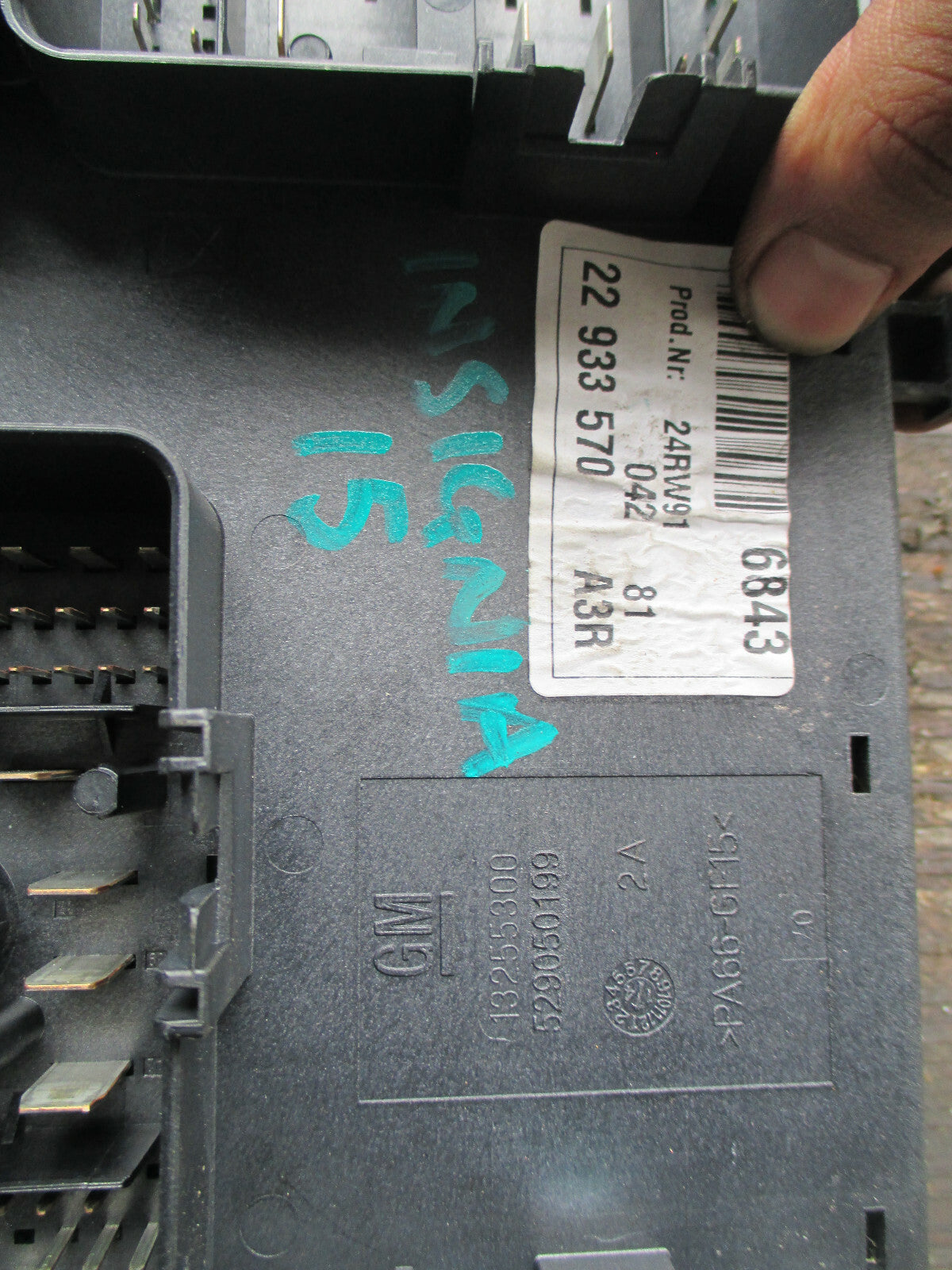 VAUXHALL INSIGNIA 2013 2.0 CDTI FUSE BOX BODY CONTROL RELAY UNIT 22933570