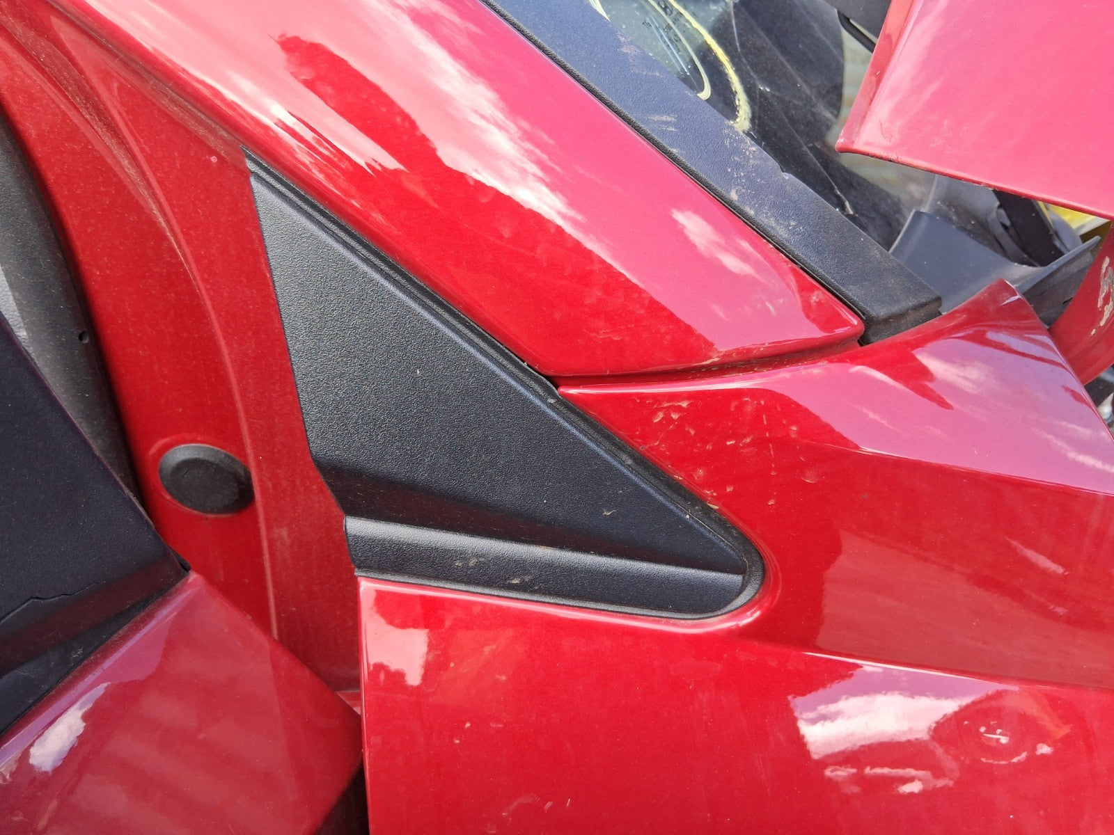 2026 HYUNDAI I20 MK3 OSF DRIVER SIDE FRONT WING PANEL TRIM