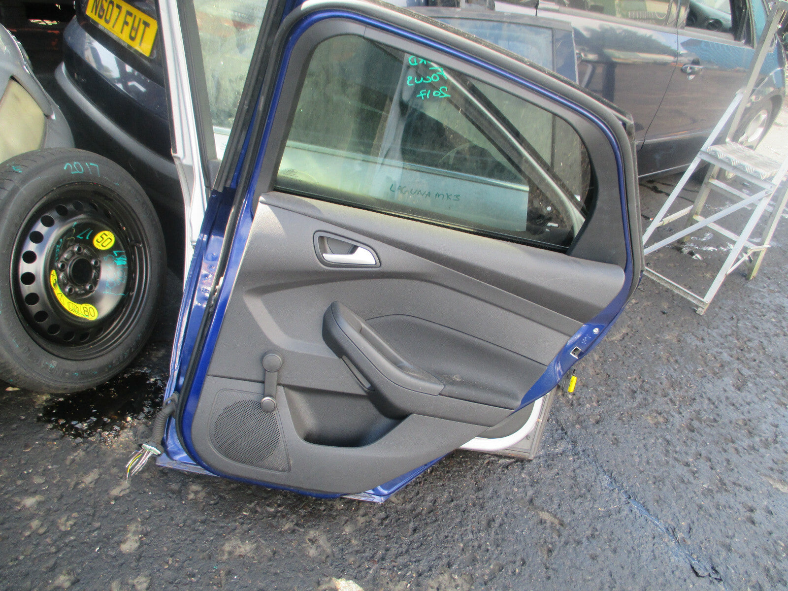 FORD FOCUS MK3 2017 OSR DRIVER SIDE REAR COMPLETE DOOR BLUE