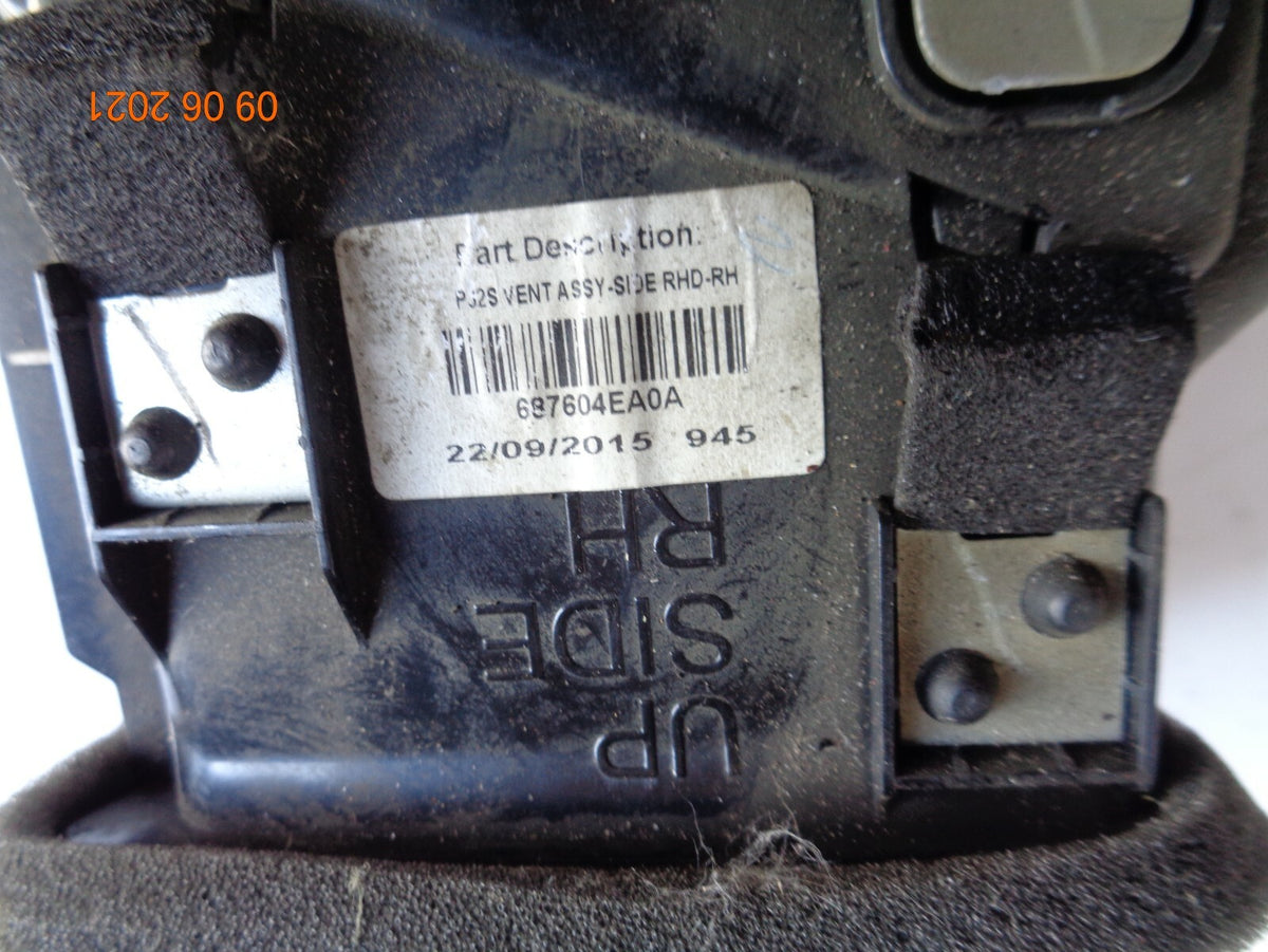 NISSAN QASHQAI MK2 J11 2018 OS DRIVER RIGHT DASHBOARD AIR BLOWER VENT 687604EA0A