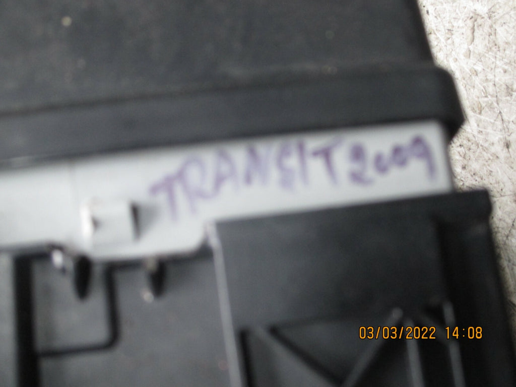 FORD TRANSIT MK7 2009 2.2 DIESEL FUSE RELAY BOX