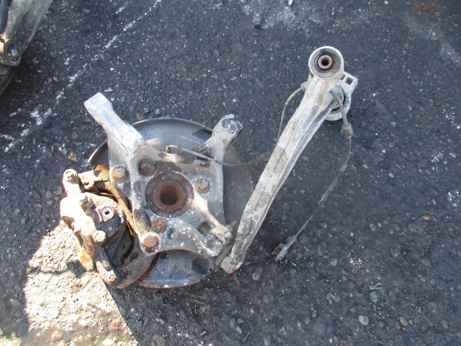 VAUXHALL ZAFIRA C 2017 1.4 PETROL MANUAL OS DRIVER SIDE WHEEL BEARING HUB
