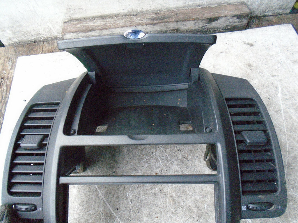 NISSAN NOTE 2008 MK1 E11 CENTRE CONSOLE STORAGE COMPARTMENT WITH AIR VENTS