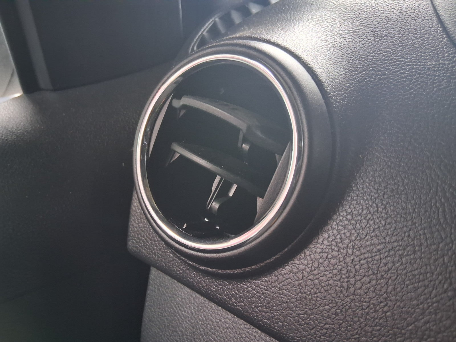 2018 FORD KA + PLUS MK3 NS PASSENGER SIDE FRONT INTERIOR AIR VENT