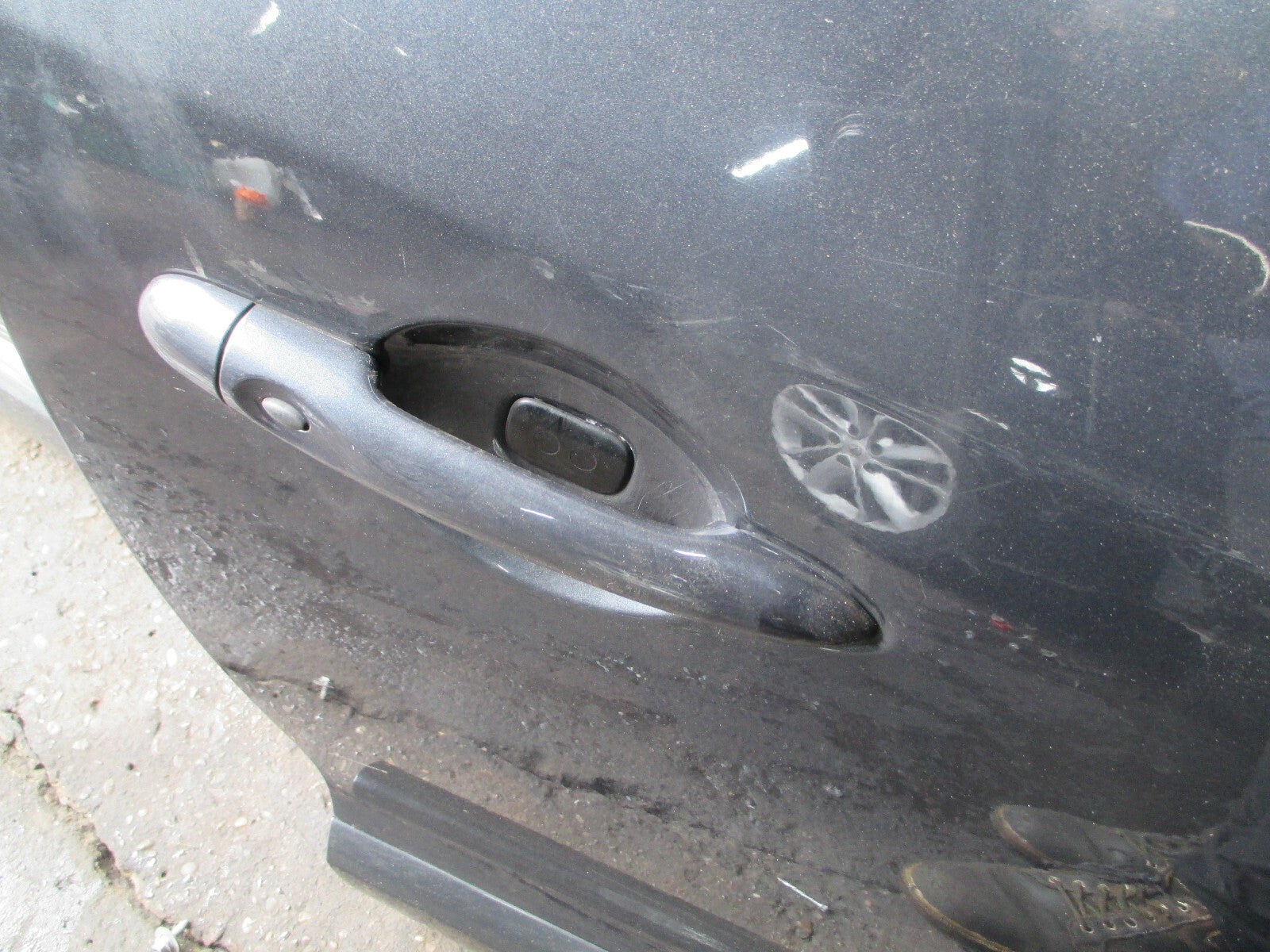 RENAULT MEGANE MK3 2013 OSF DRIVER SIDE COMPLETE DOOR GRIS ECLIPSE