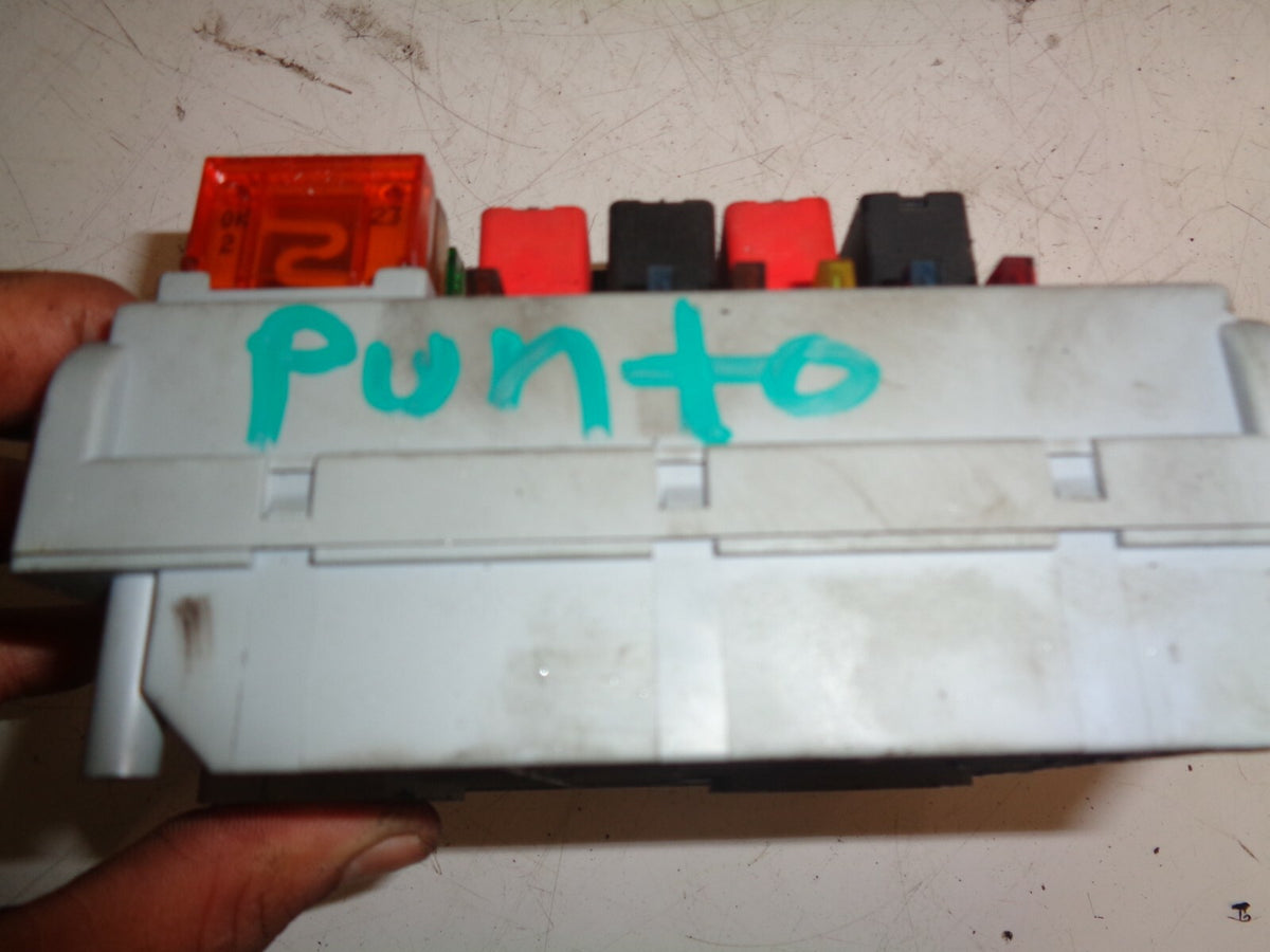 FIAT PUNTO MK2 FUSE BOX RELAY BSI 46778448