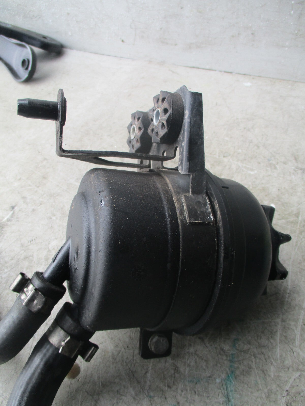 2010 BMW E92 POWER STEERING PUMP 6768094-02